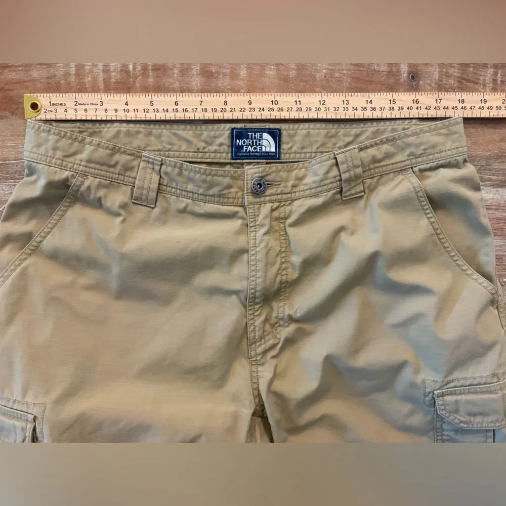 North Face Tribe‎ Cargo Shorts Men’s Size 38 Khaki Tan NF0A2RFT